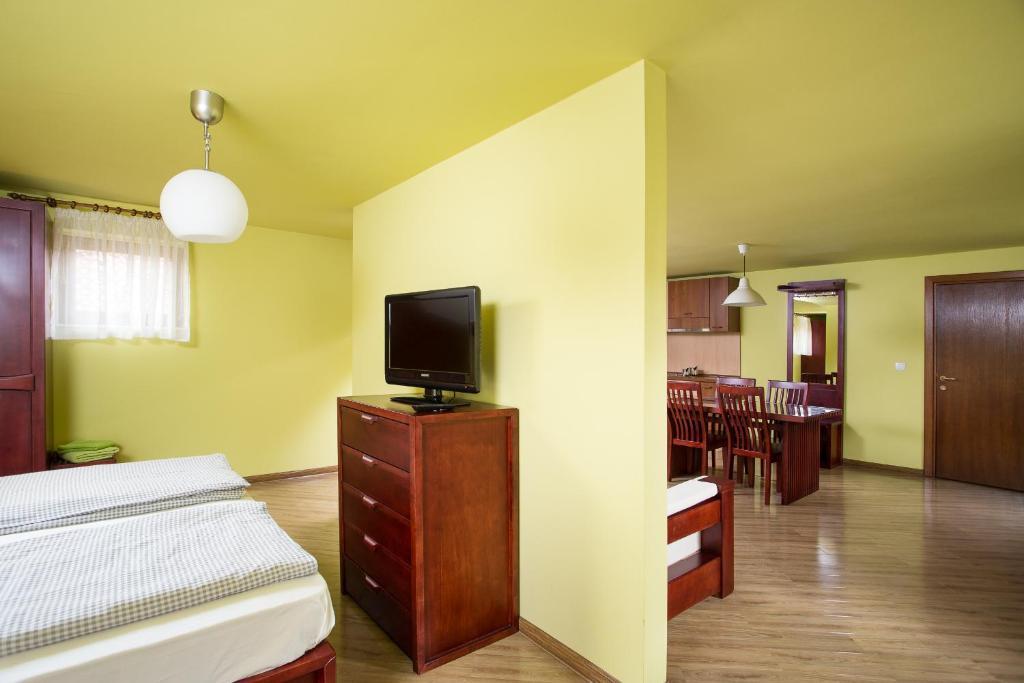 Aparthotel Pilvax Braşov Chambre photo