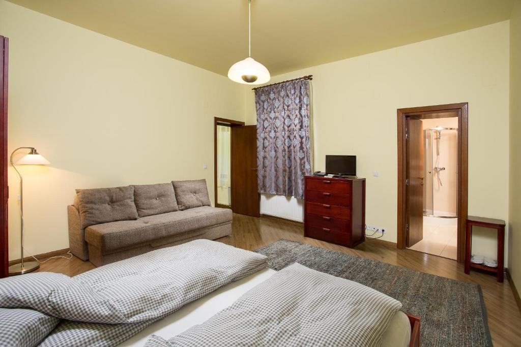 Aparthotel Pilvax Braşov Chambre photo